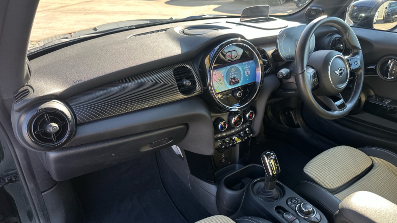 MINI Hatchback 135kW Cooper S Resolute Edition 33kWh 3dr Auto Electric Hatchback